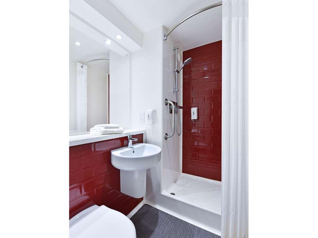 Travelodge Northwich Lostock Gralam Стая снимка